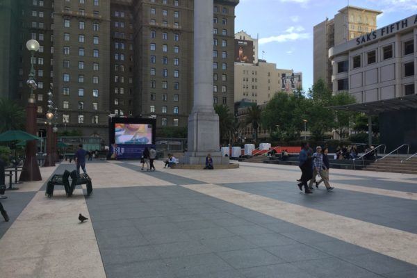 Western section of the plaza towards Powell Street
