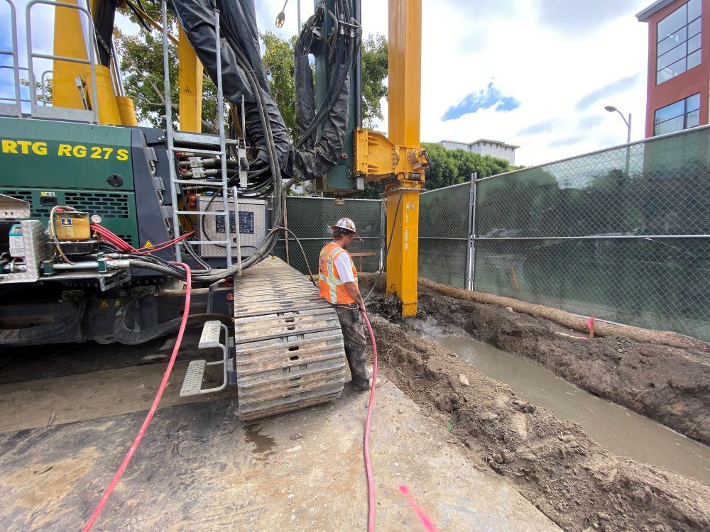Gene Friend construction September 2024 - construction equipment performs Deep Soil Mixing (DSM)