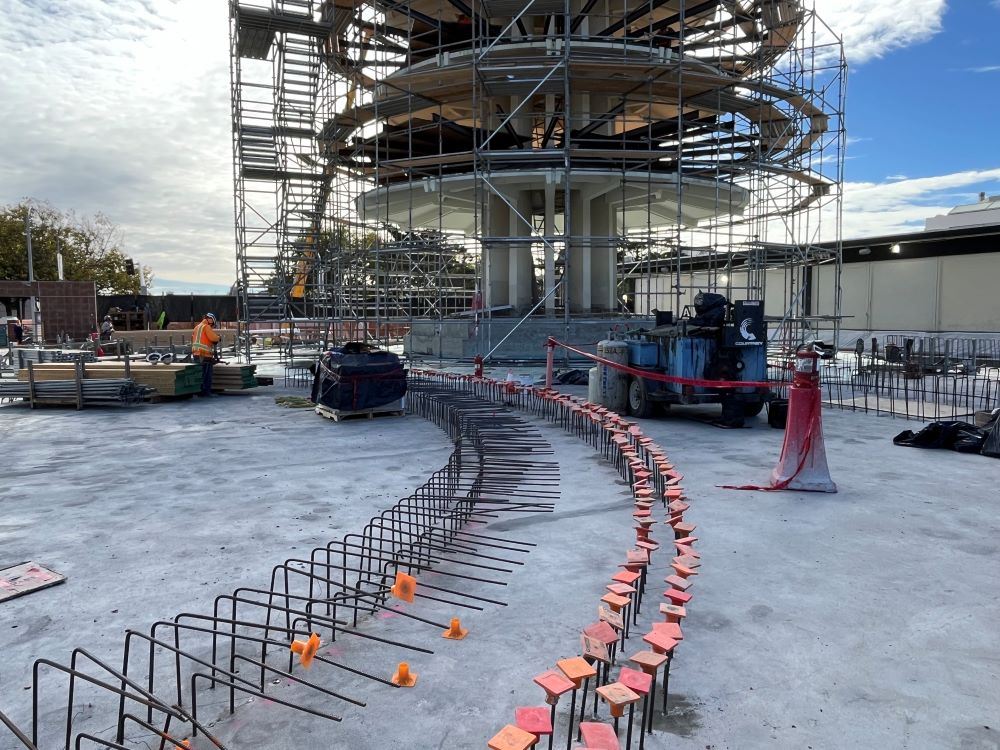 JPP-November 2024 curved steps bet upper lower plaza