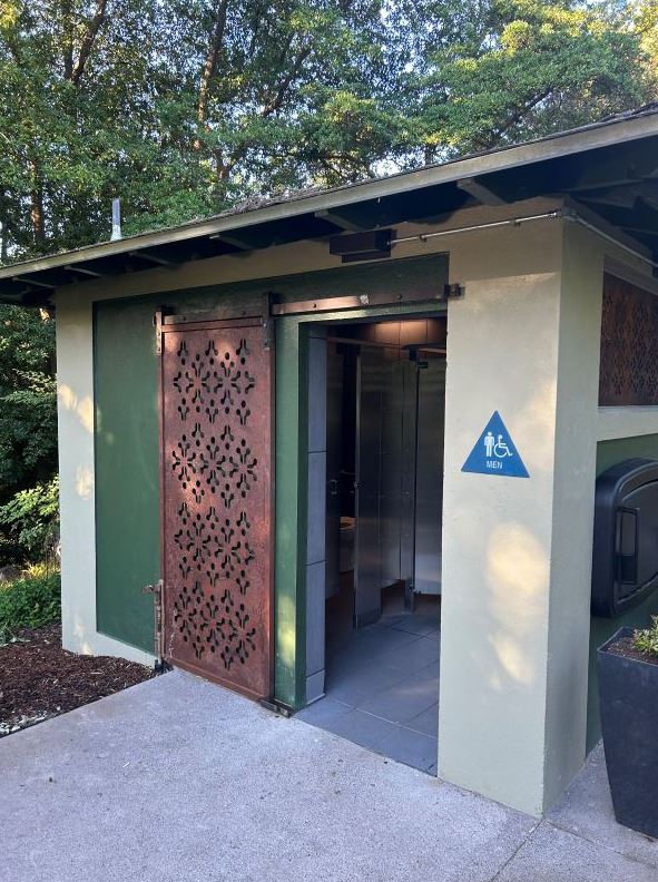 GGP-Botanical Garden restroom October 2025 (3)